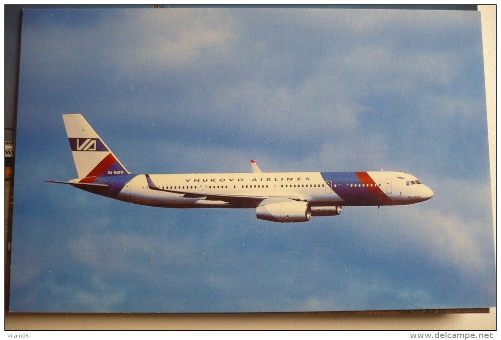 TUPOLEV  TU 204     VNUKOVO   RA 64011 - 1946-....: Modern Tijdperk