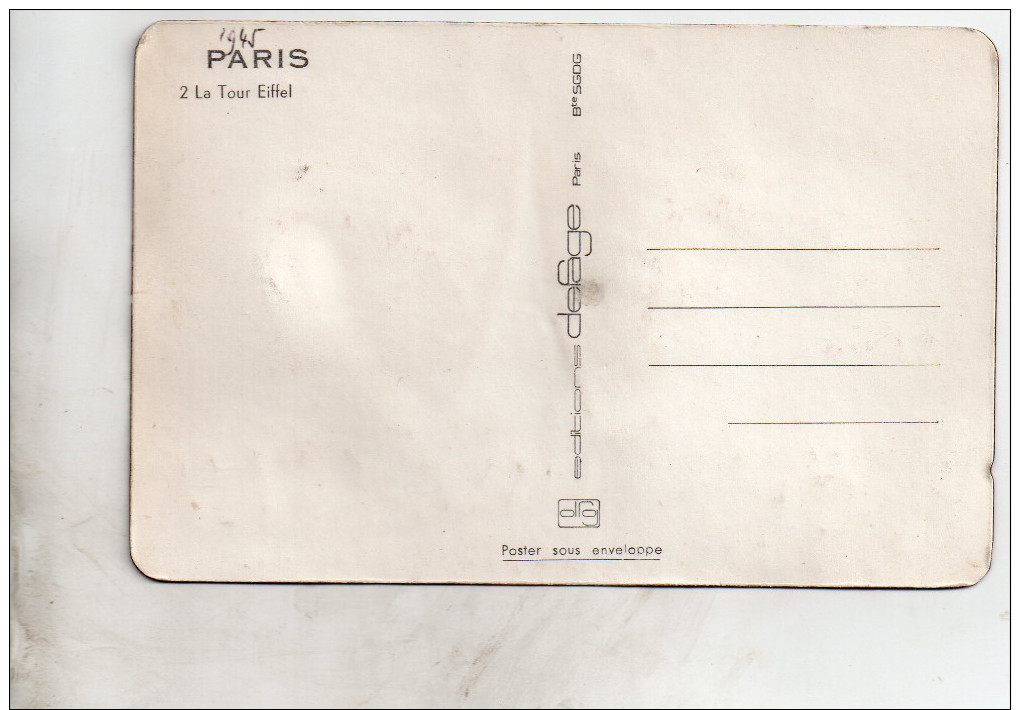 Belle Carte Postale En Cuivre Representant La Tour Effel Et Ses Abords - A Systèmes