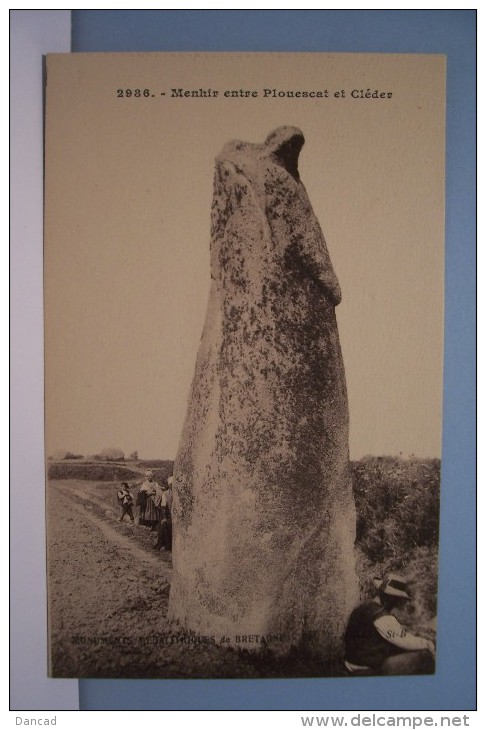 PLOUESCAT ---Menhir Entre Plouescat Et Cléder - Plouescat