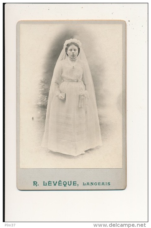 LANGEAIS - Indre Et Loire - Une Communiante - Photo Lévèque, Format Cabinet - Anciennes (Av. 1900)