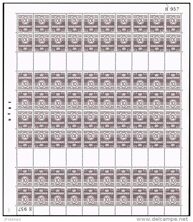 1951. Wavy-linie. 10 Øre Grey Violet. + 10 Øre Grey Violet. Tête-Bêche From Stampbookle... (Michel: K 12b) - JF171539 - Variétés Et Curiosités