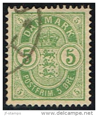 1884. Coat-of Arms. Large Corner Figures. 5 Øre Green. Perf. 14x13½. Variety Hook On 5. (Michel: 34YA) - JF158484 - Unused Stamps