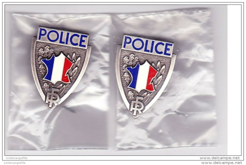 Police Nationale --- Lot De 2 Anciens Insignes De Casquette Métal --- Obsolète --- NEUFS - Police & Gendarmerie