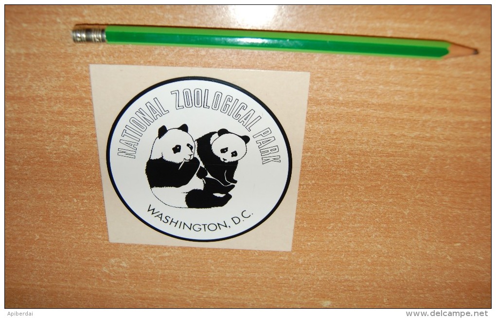 Vintage 70's/80's Washington Zoo With Pandas Sticker Decal - Autocollants