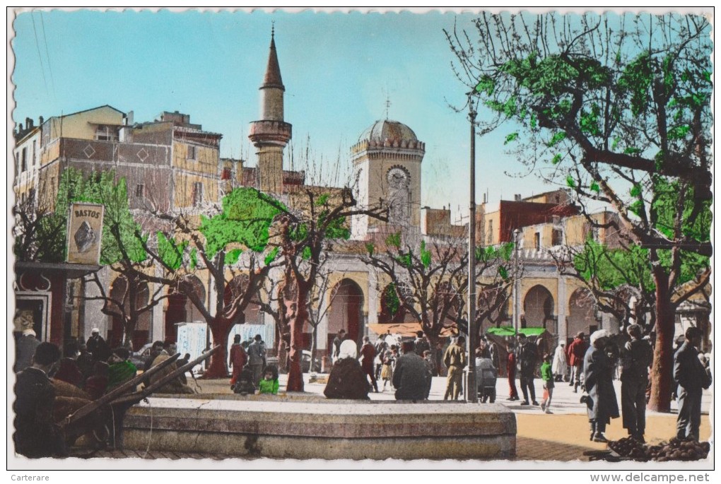 ALGERIE,AFRIQUE DU NORD,époque Coloniale Française,BONE EN 1950,place D´armes,La Mosquée,lieu De Prière,musulman,rare - Annaba (Bône)