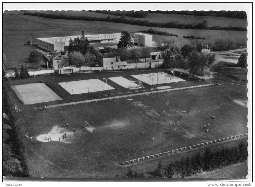 CPSM 38 ST JEAN DE BOURNAY LE STADE ET LE COLLEGE   Grand Format 15 X 10,5 - Saint-Jean-de-Bournay