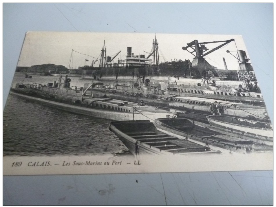 7 CARTES POSTALES D´ANCIENS SOUS MARINS FRANCAIS - Boats