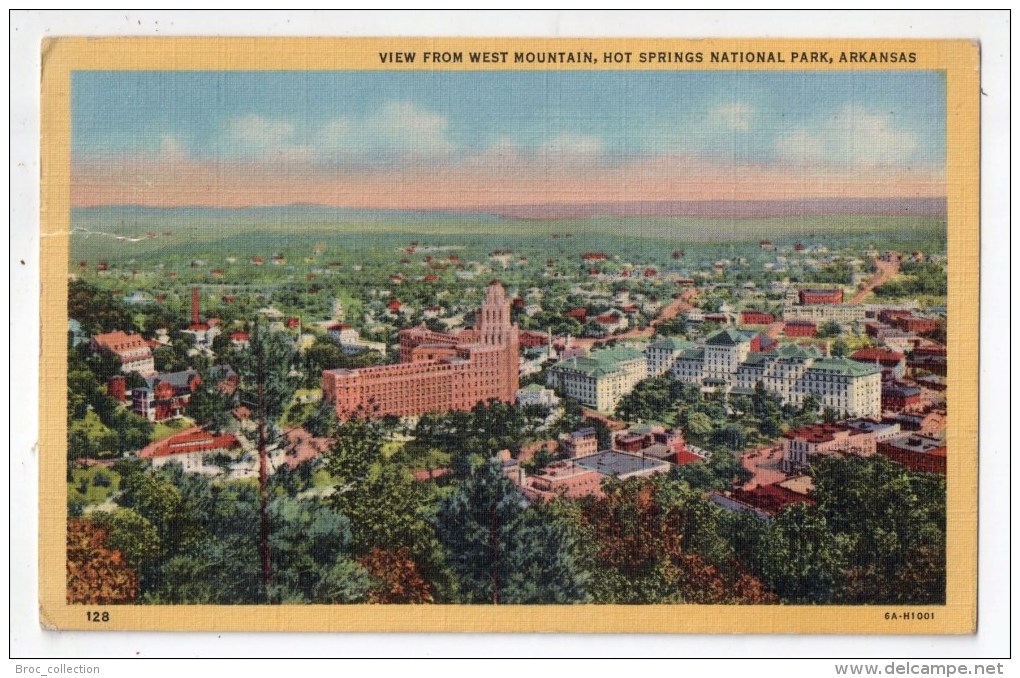 View From West Mountain, Hot Spring National Park, Arkansas, 1950, Déchirure à Gauche - Hot Springs