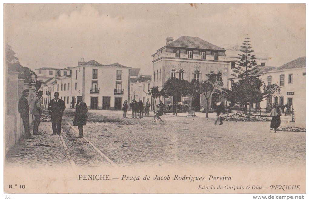 PENICHE  -  Praça  De  Jacob  Rodrigues  Prreira - Leiria