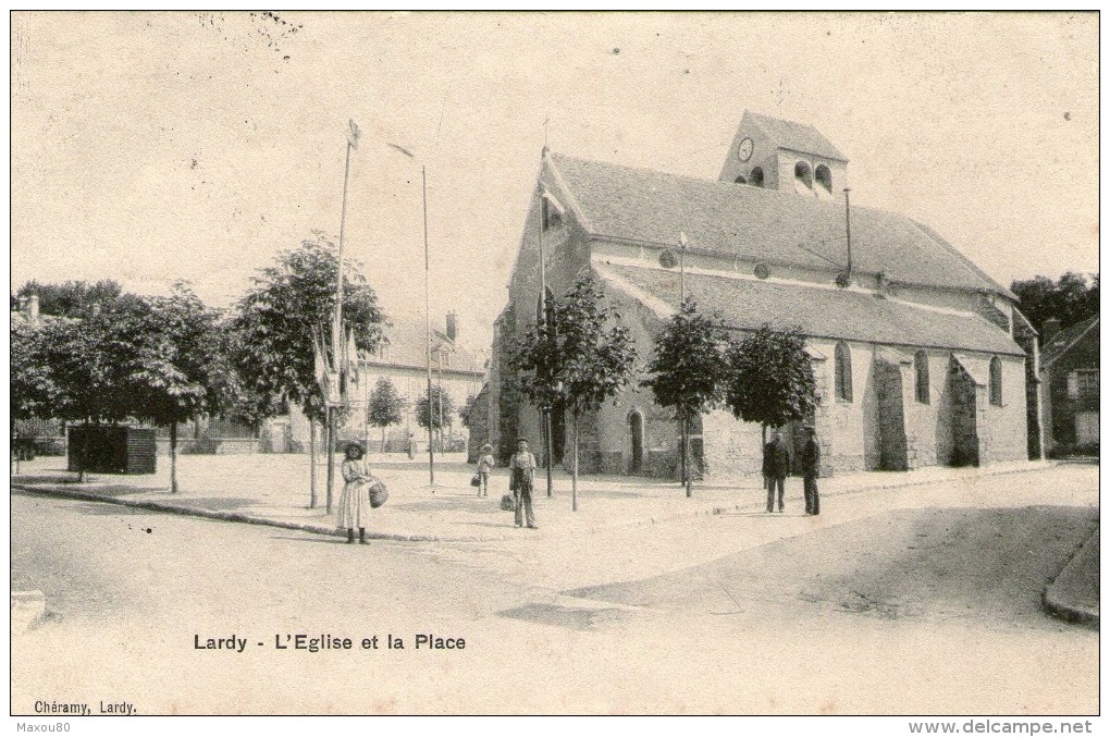 LARDY - L'Eglise Et La Place  .1906. - Lardy