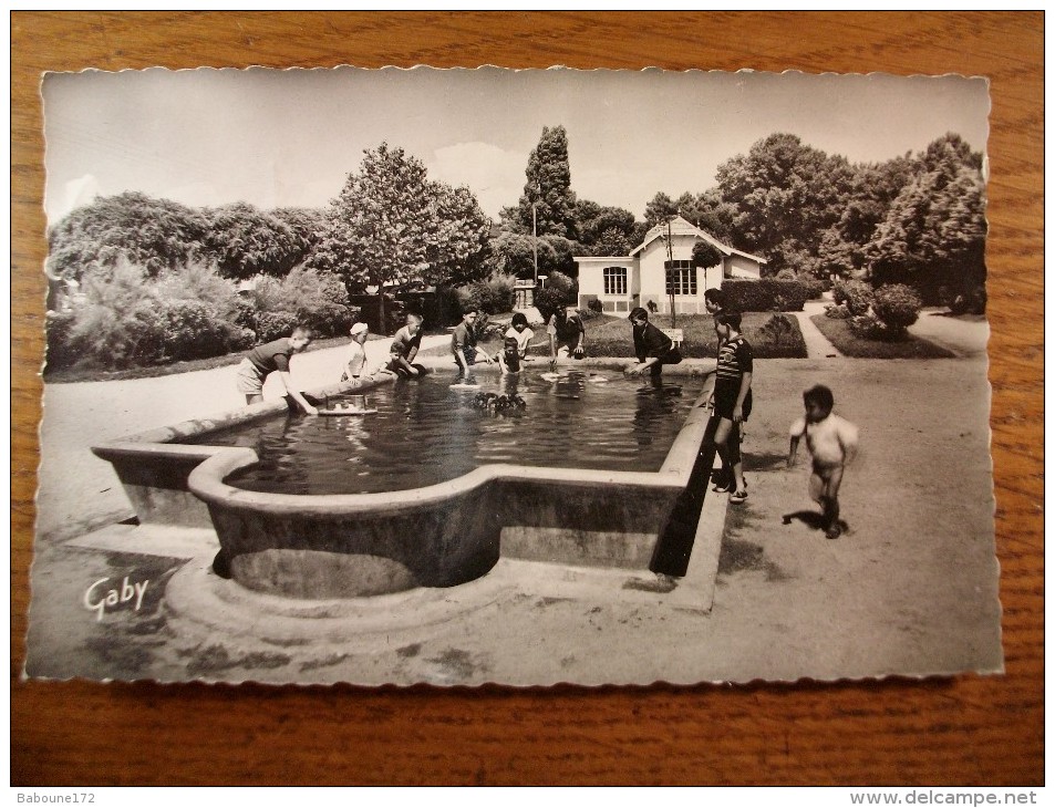 Carte Postale Tharon-Plage Le Bassin Animée Oblitéré 1964 - Tharon-Plage