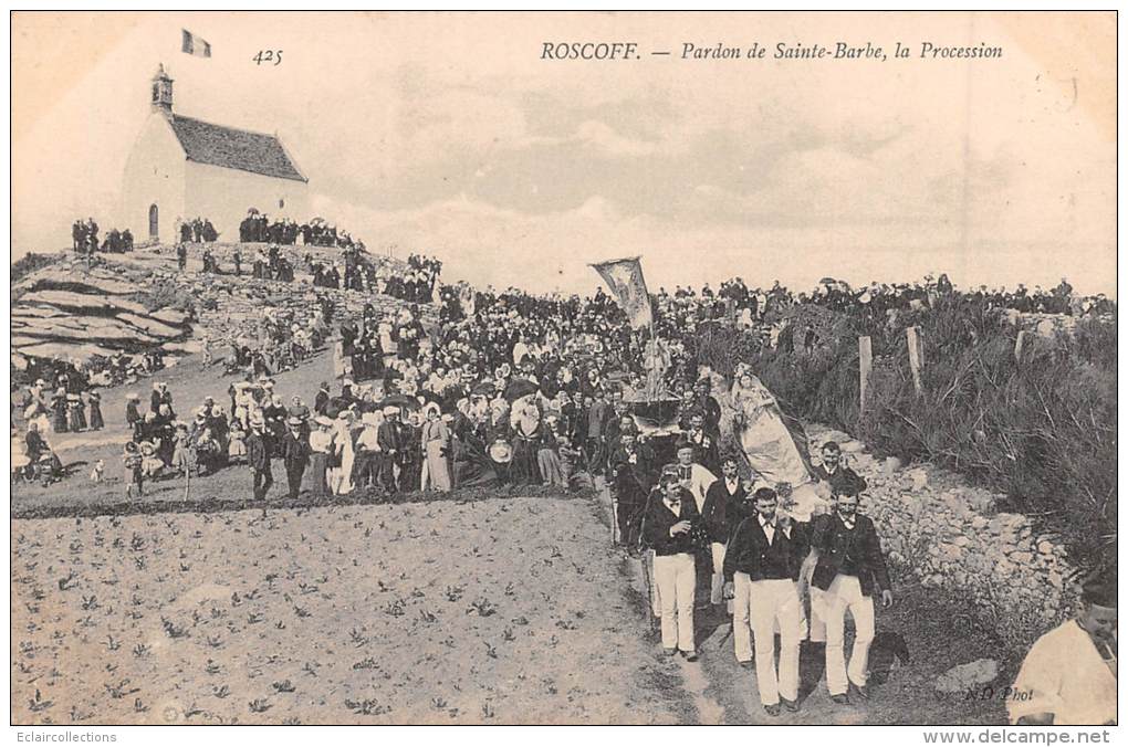Roscoff    29   Pardon De La Sainte Barbe La Procession - Roscoff