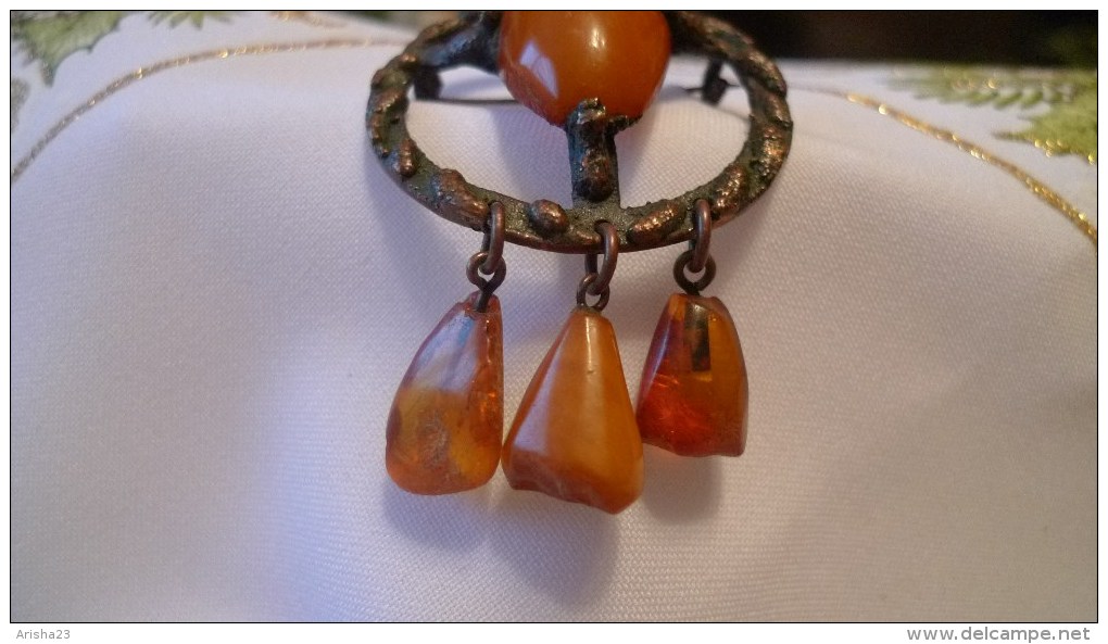 Art Deco Vintage Latvian USSR Jewelry Brooch With Baltic Amber Gemstone 1930s - 16 Gram - Broches