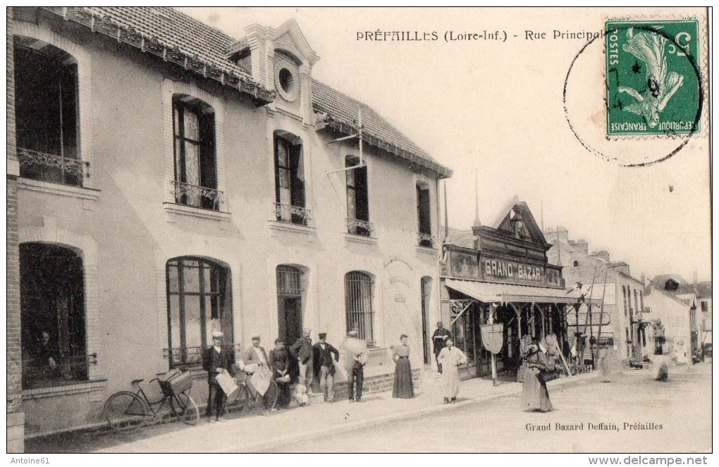 PREFAILLES --Rue Principale  (grand Bazar -poste ) - Préfailles