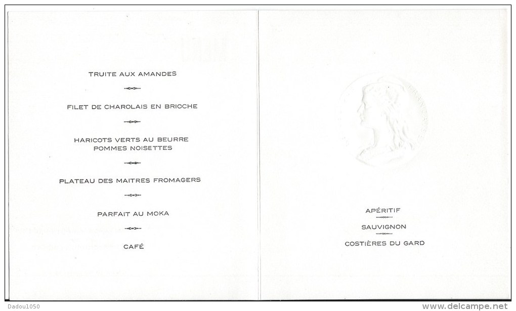 MENU  Amical Personnel Du Sénat,cachet De La République - Menus