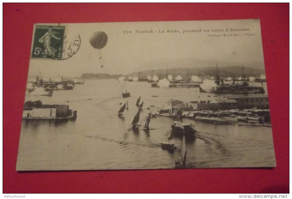 Cp  Toulon La Rade Pendant Un Salut D'escadre - Fesselballons