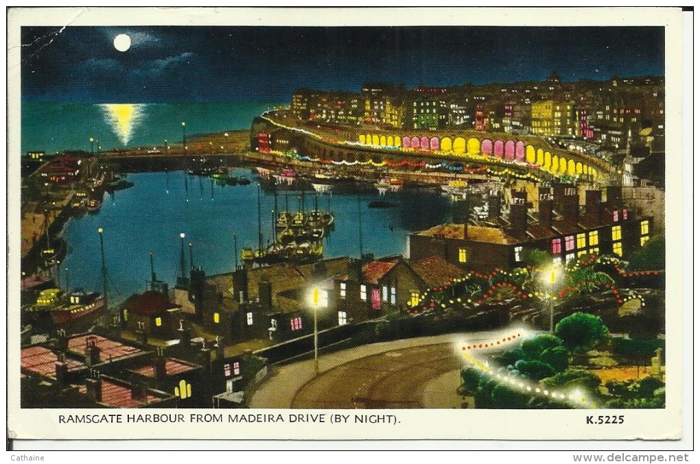 ANGLETERRE   .   RAMSGATE HARBOUR FROM MADEIRA DRIVE ( BY NIGHT )  .  ( Plis Coin ) - Ramsgate