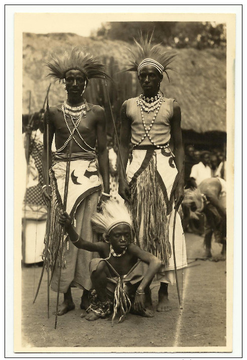 C. Zagourski - L´AFRIQUE QUI DISPARAIT ! Nº 95 - Ruanda. Danseurs. Original Old Real Photo Postcard. - Africa