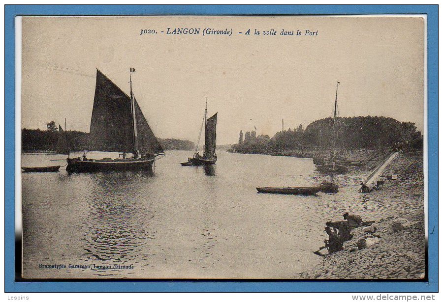 33 - LANGON --  A La Voile Dans Le Port - Langon