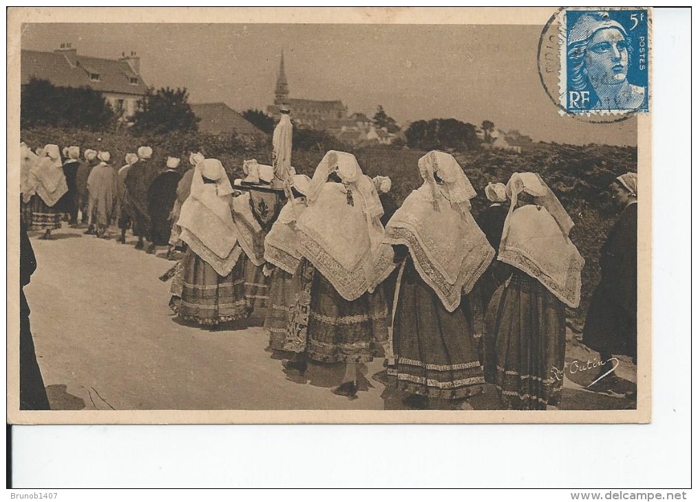 PLOUNEOUR TREZ BRIGNOGAN   La Procession -vieux Costumes De Plouneour - Otros & Sin Clasificación