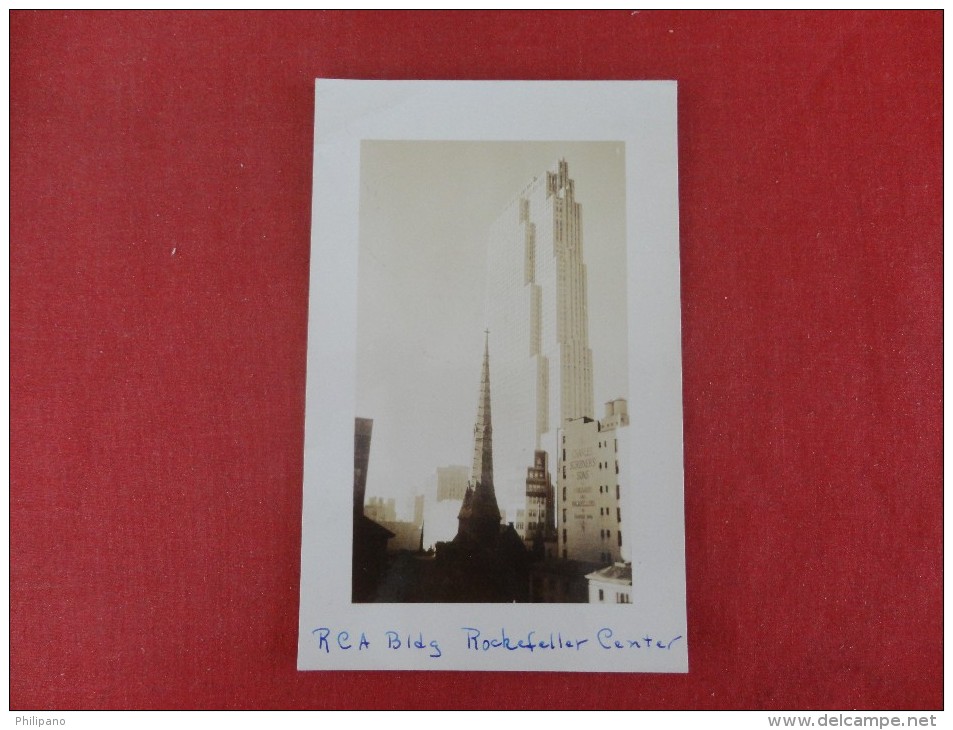 New York City > RPPC   RCA Building   Ref 1697 - Manhattan