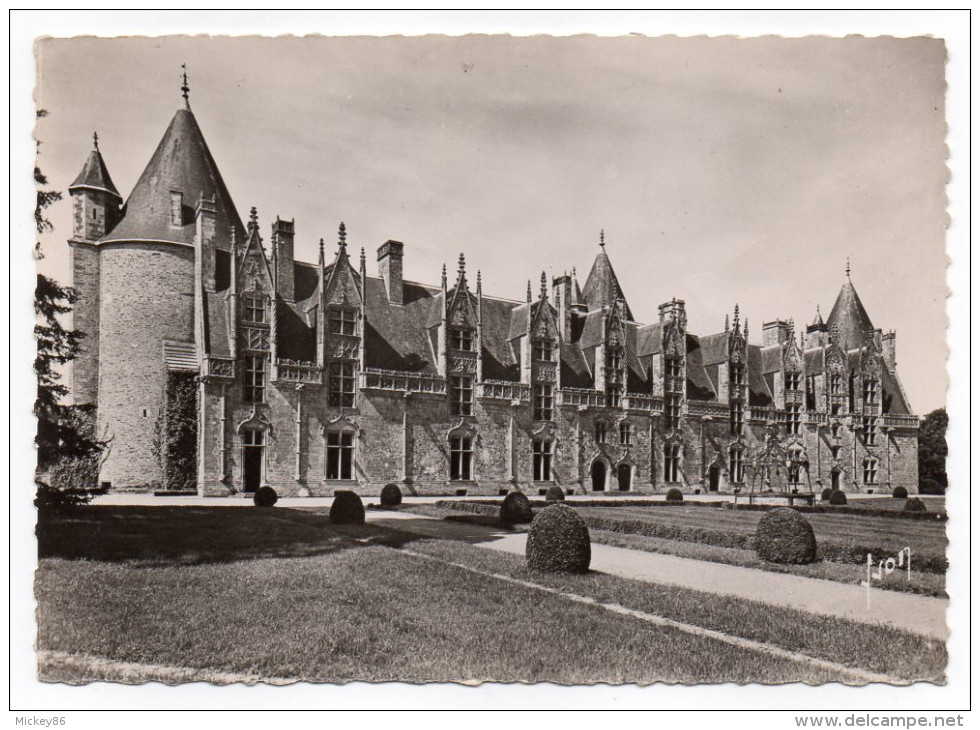 JOSSELIN--Le Château (1490-1505),façade Intérieure Donnant Sur La Cour D'honneur,cpsm 15 X 10 N° 3550 éd Yvon - Josselin