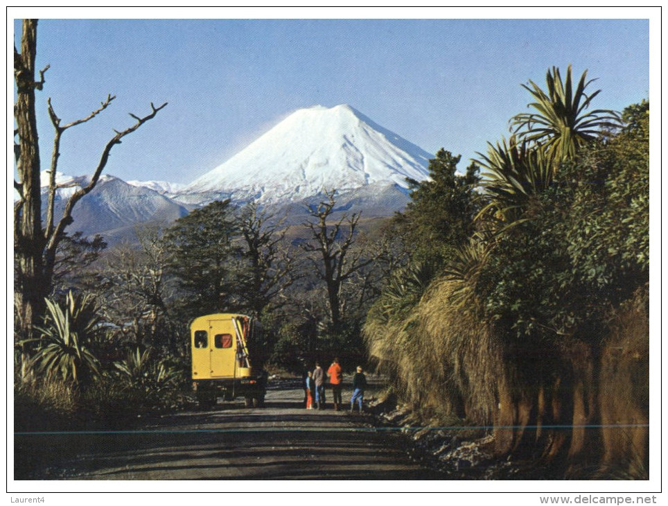 (75) New Zealand - Mt Ngauruhoe - Isole Marianne