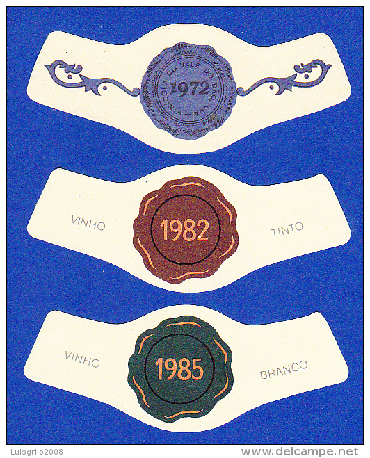 3 GARGANTILHAS  / COLLIERS - VINHO TINTO E BRANCO, 1972, 1982 E 1985, PORTUGAL - Collections & Sets