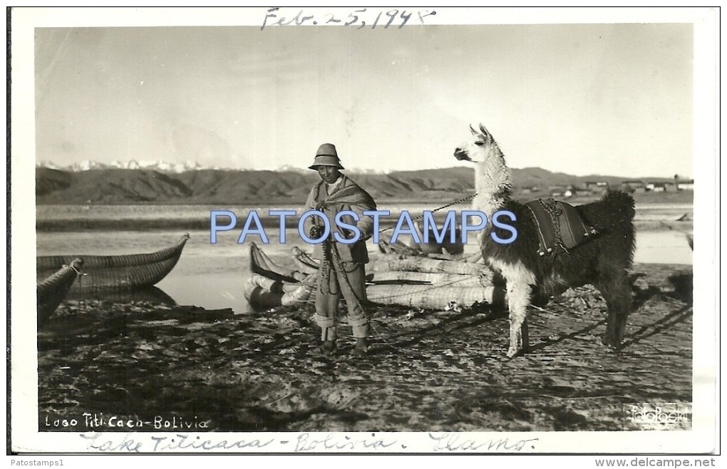 2103 BOLIVIA LA PAZ LAKE LAGO TITICACA COSTUMES MAN AND LLAMA POSTAL POSTCARD - Bolivië