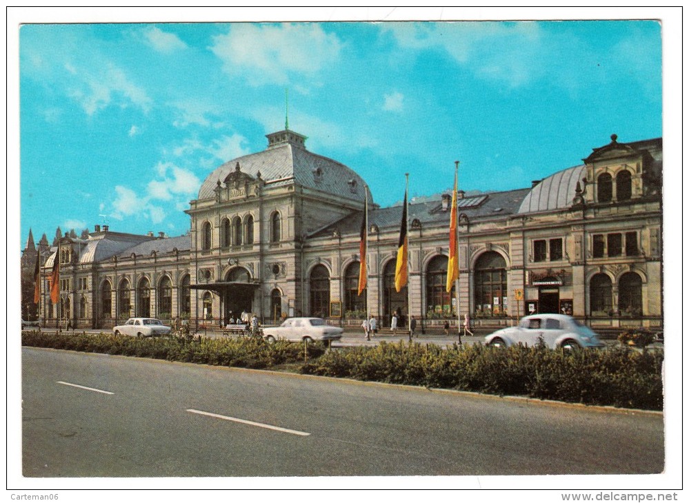 Allemagne - Baden-Baden - Bahnhof (voitures, Automobile) - Baden-Baden