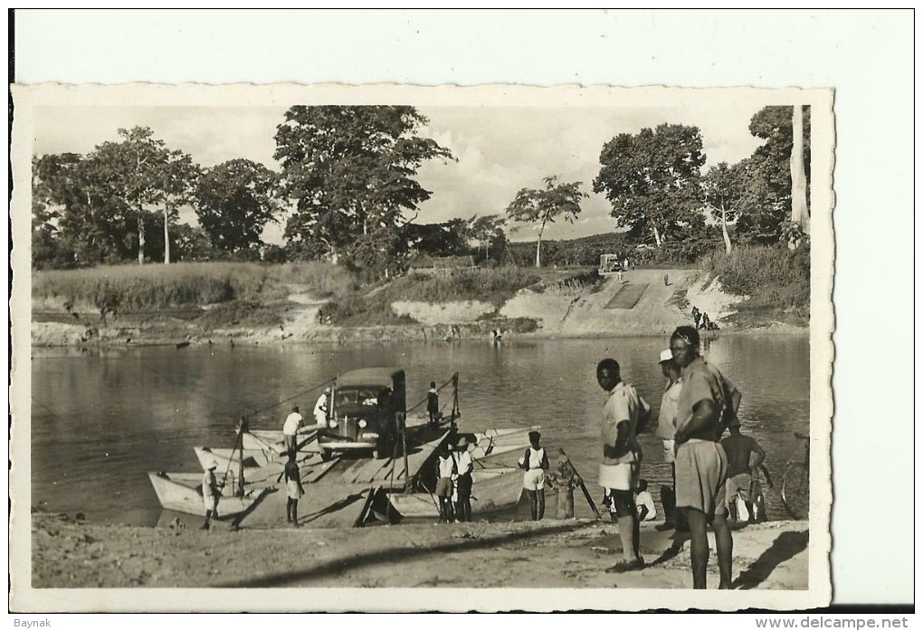 CAR5   --   OUBANGUI  ( A.E.F. )   --   PASSAGE D `UN BAC   ---   PONTOON BRIDGE,  OLDTIMER  --  REAL PHOTO PC - Zentralafrik. Republik