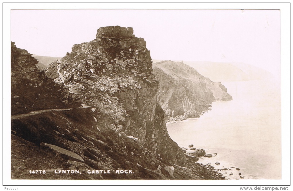 RB 1014 - Early Real Photo Postcard -  Castle Rock - Lynton Devon - Lynmouth & Lynton