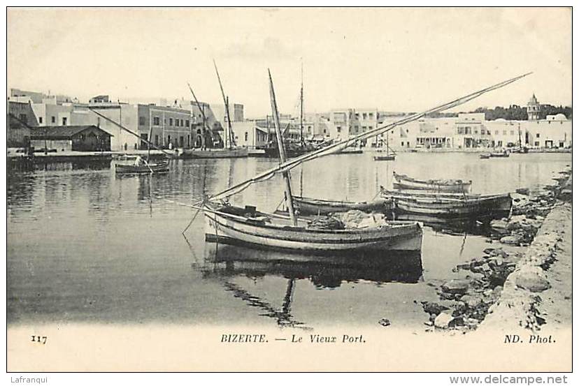 Tunisie -ref A223- Bizerte - Le Vieux Port - Nd Photo - Carte Bon Etat - - Tunisie