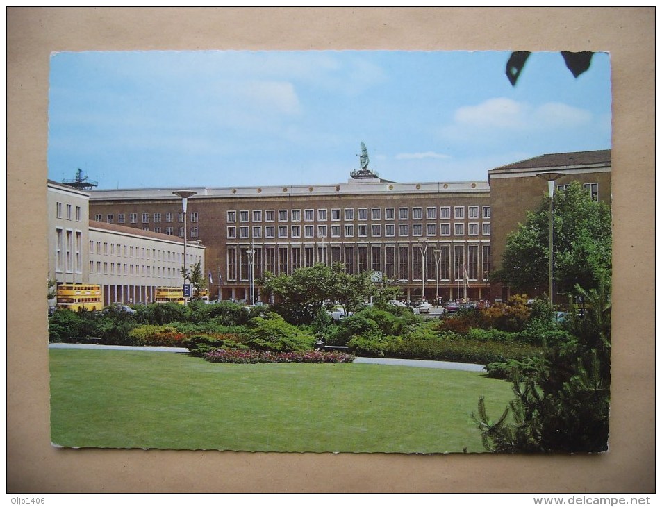 Berlin, Flughafen Tempelhof - BVG - Doppelstock-Bus / Doppeldecker-Bus - (D-H-D-B-W05) - Tempelhof