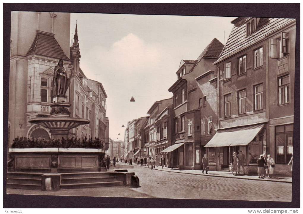 AK GÜSTROW - Strasse Des Friedens (Pferdemarkt)1963 - Guestrow