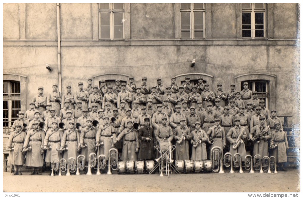 CPA 1217   - MILITARIA - Carte Photo Militaire - Soldats - Musiciens N° 2 Sur Les Képis  - Fanfare - Personen