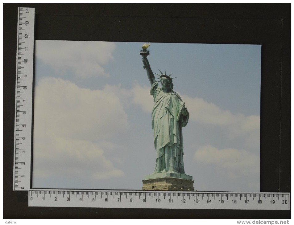 A ESTATUA DA LIBERDADE - USA - 2 Scans (Nº10718) - Freiheitsstatue