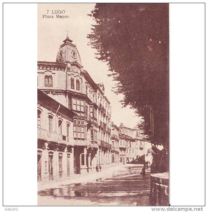 LGOTP8258-LFTD10116.Tarje Ta Postal De LUGO.Arboles,calles Y Edificios  En La PLAZA MAYOR De Lugo - Lugo