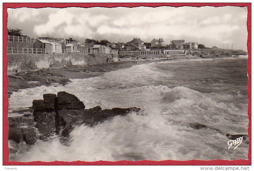 44 PREFAILLES - Effet De Vagues Devant La Grande Plage - Préfailles