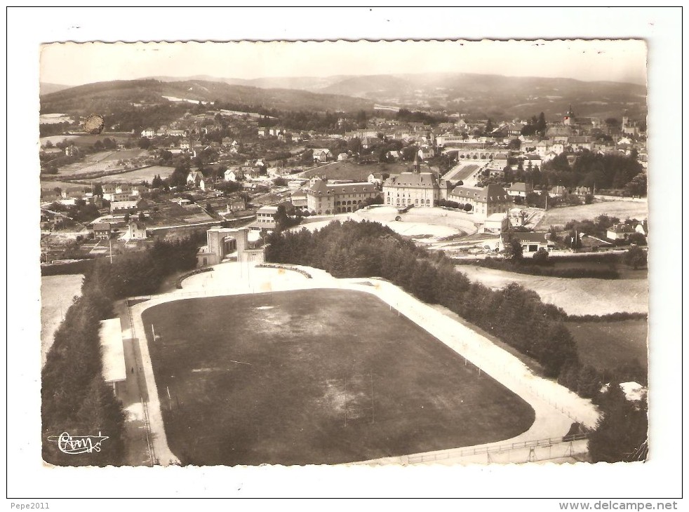 CPA : 19 - Egletons : Vue Générale Aérienne : Gros Plan Sur La Stade - Maisons - Campagne Environnante - Vue Peu Commune - Egletons