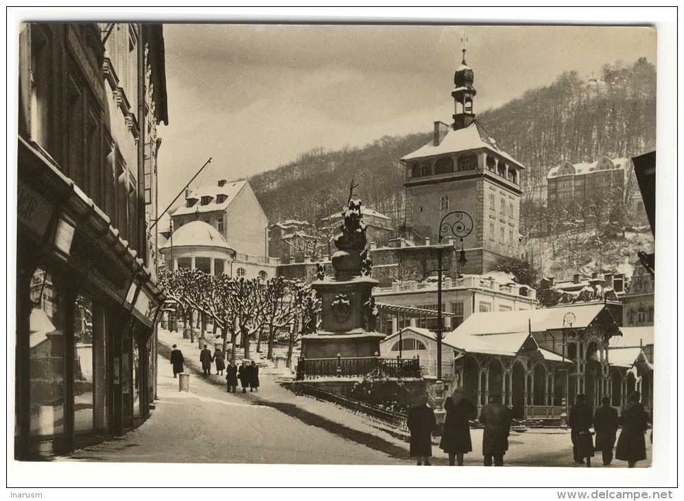 TCHEQUIE  -  TCHEQUE REPUBLIQUE  -  KARLOVY VARY  -  Trzni Kolonada Se Zameckou Vezi  -  Ed. ORBIS, N° -- - Tchéquie