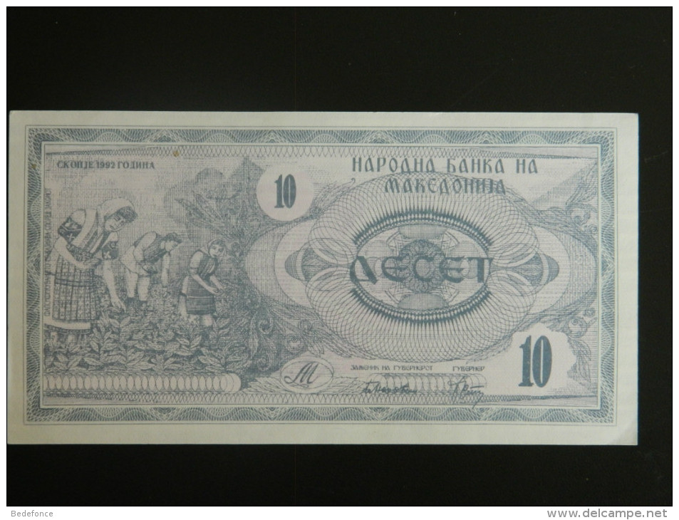 Billet - Macédoine - Valeur Faciale : 10 Denari - 1992 - Jamais Circulé - Motif : Récolte Du Tabac - "Makedonium", Kruše - Macédoine Du Nord