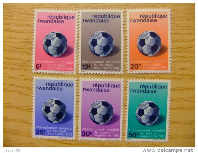 REPUBLIQUE RWANDAISE - CHAMPIONAT MONDIAL DE FOOTBALL ANGLETERRE 1966 -YVERT & TELLIER Nº 173 / 178 ** MNH - 1966 – England