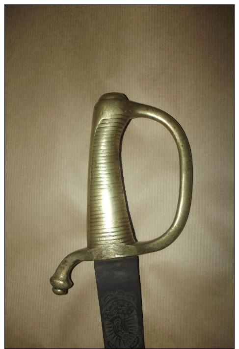 Sabre Briquet ? Gravure - Armes Blanches