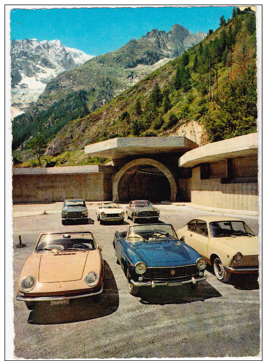 CPSM Dentelée Représentant Plusieurs Véhicules De Marque Italienne à L' Entrée Du Tunnel Du Mont Blanc   //  TBE - Voitures De Tourisme