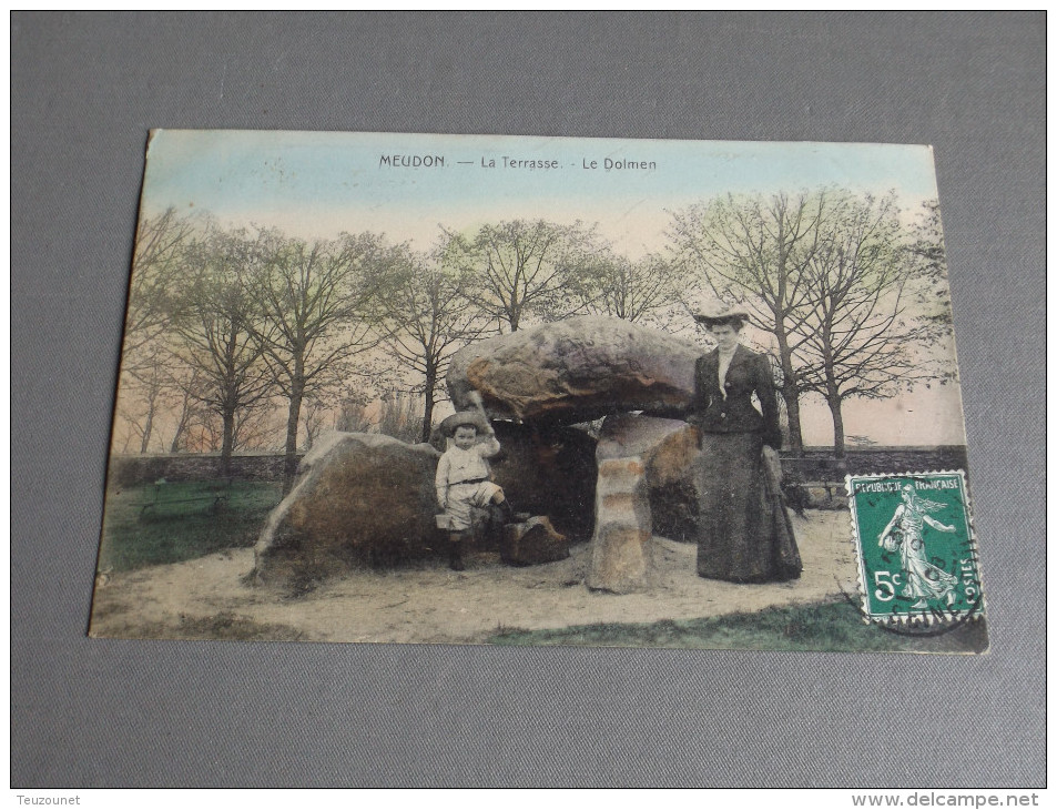 Cpa Meudon La Terrasse Le Dolmen - Meudon