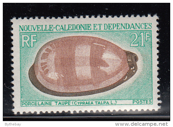 New Caledonia MNH Scott #386 21fr Porcelaine Taupe - Seashells - Neufs