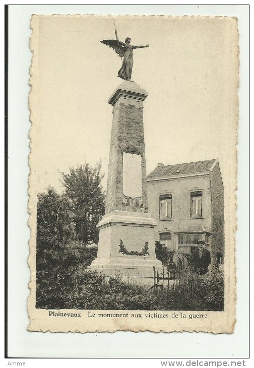 Plainevaux   *  Le Monument Aux Victimes De La Guerre - Neupré