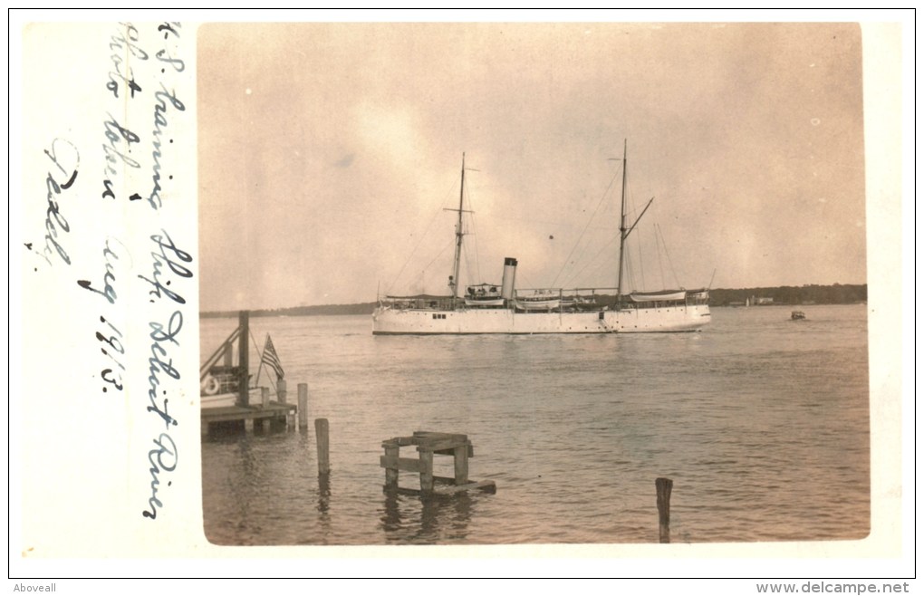 3127 MI Detroit  U.S. Training Ship In Detroit River   RPC - Guerre