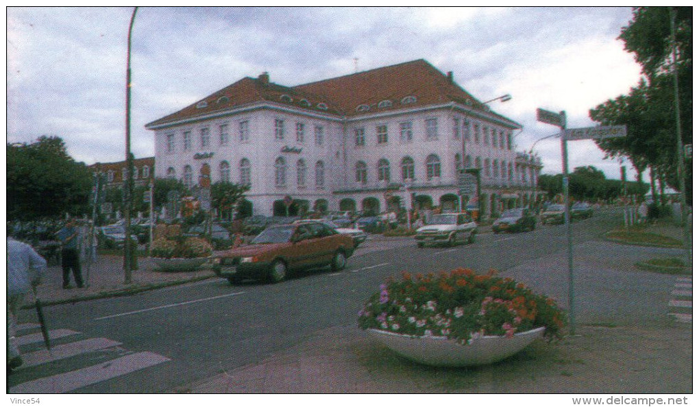 OSTSEEBAD TRAVEMÜNDE Multivues Autos Audi 80 Ford Fiesta Volvo 460 - Luebeck-Travemuende